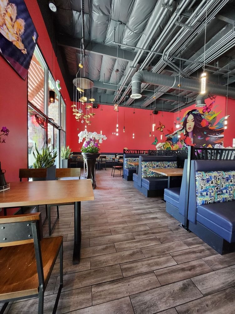 Dining room at Phở Ao Sen in Livermore